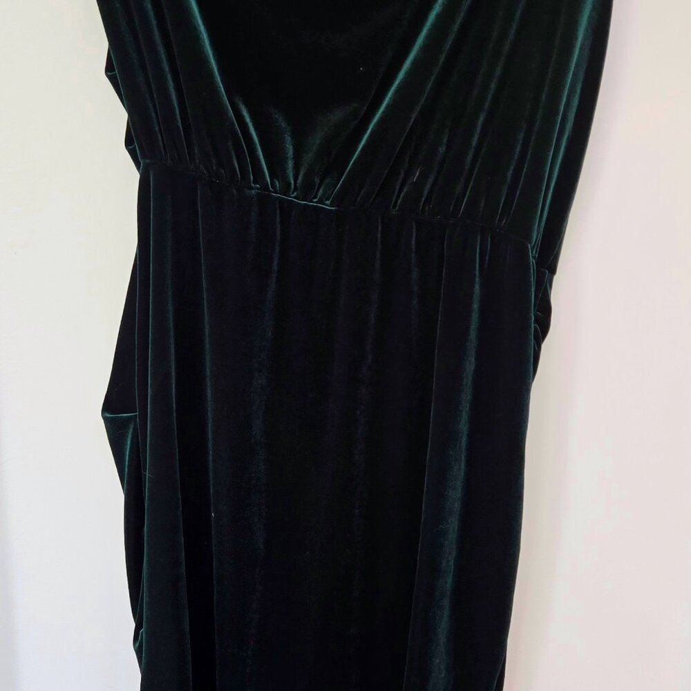3 For 55 👍🫶 Vintage Green Velvet Asymmetrical Dress – Polyester, Sleeveless - Picture 7 of 9